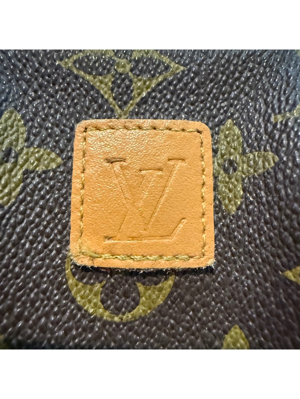 Louis Vuitton Vintage Kiss Lock Eyeglass Cigarette Case - Picture 2 of 6